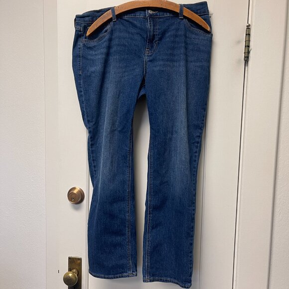 Old Navy Mid-Rise Wow Boyfriend Straight Jeans-14 Short - Picture 2 of 4